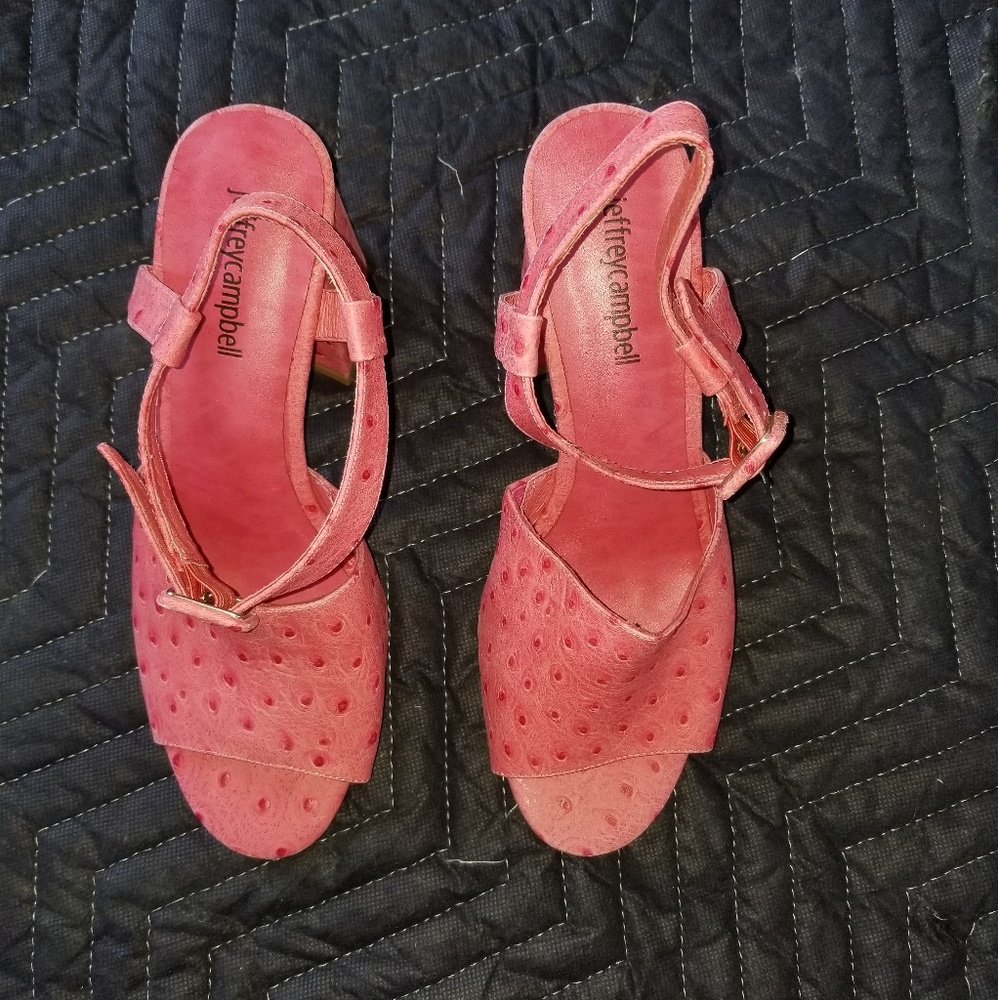 Jeffrey Campbell Pump